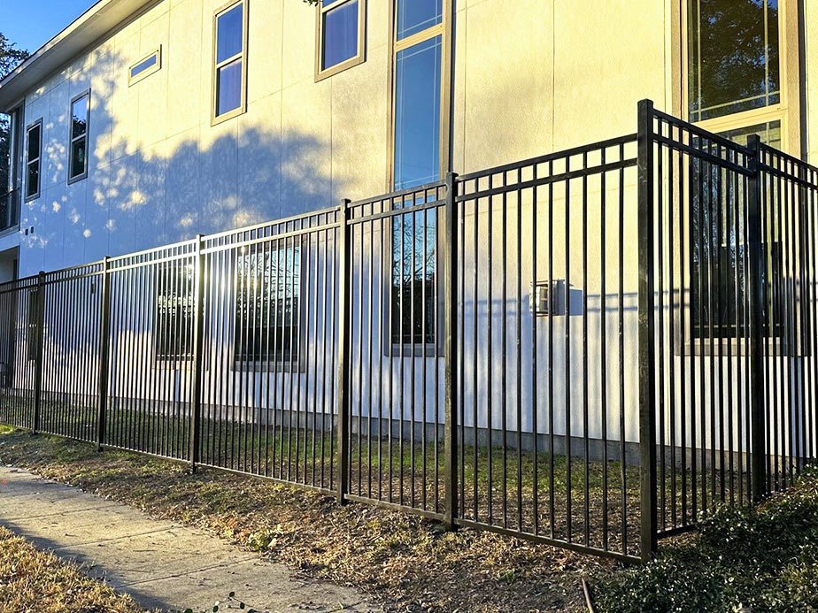 Commercial Aluminum Fence Company In Stafford Texas