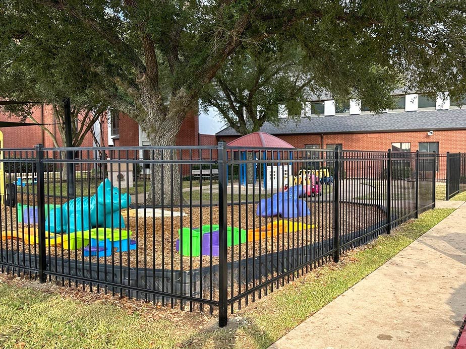 Stafford Texas Commercial Steel fence installation company