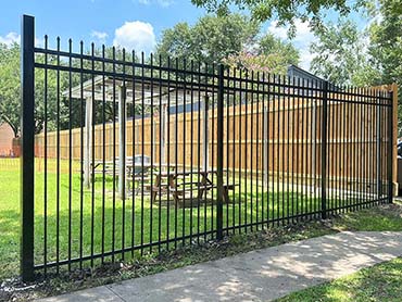 Commercial Steel Fence company in Stafford Texas