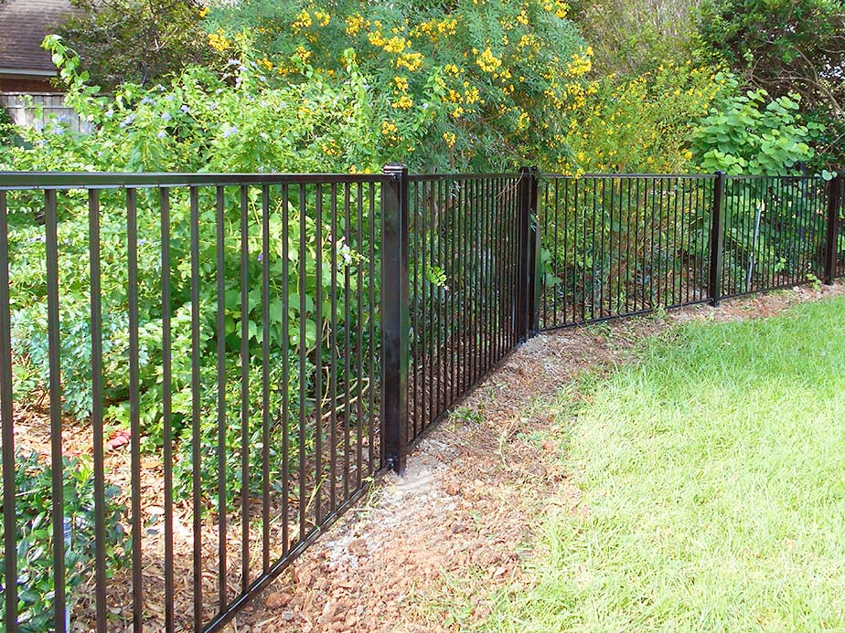 Memorial Texas residential and commercial fencing